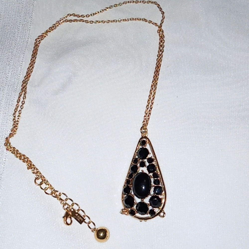 Kate Spade vintage necklace black jewels with an oval pendant gold chain necklac